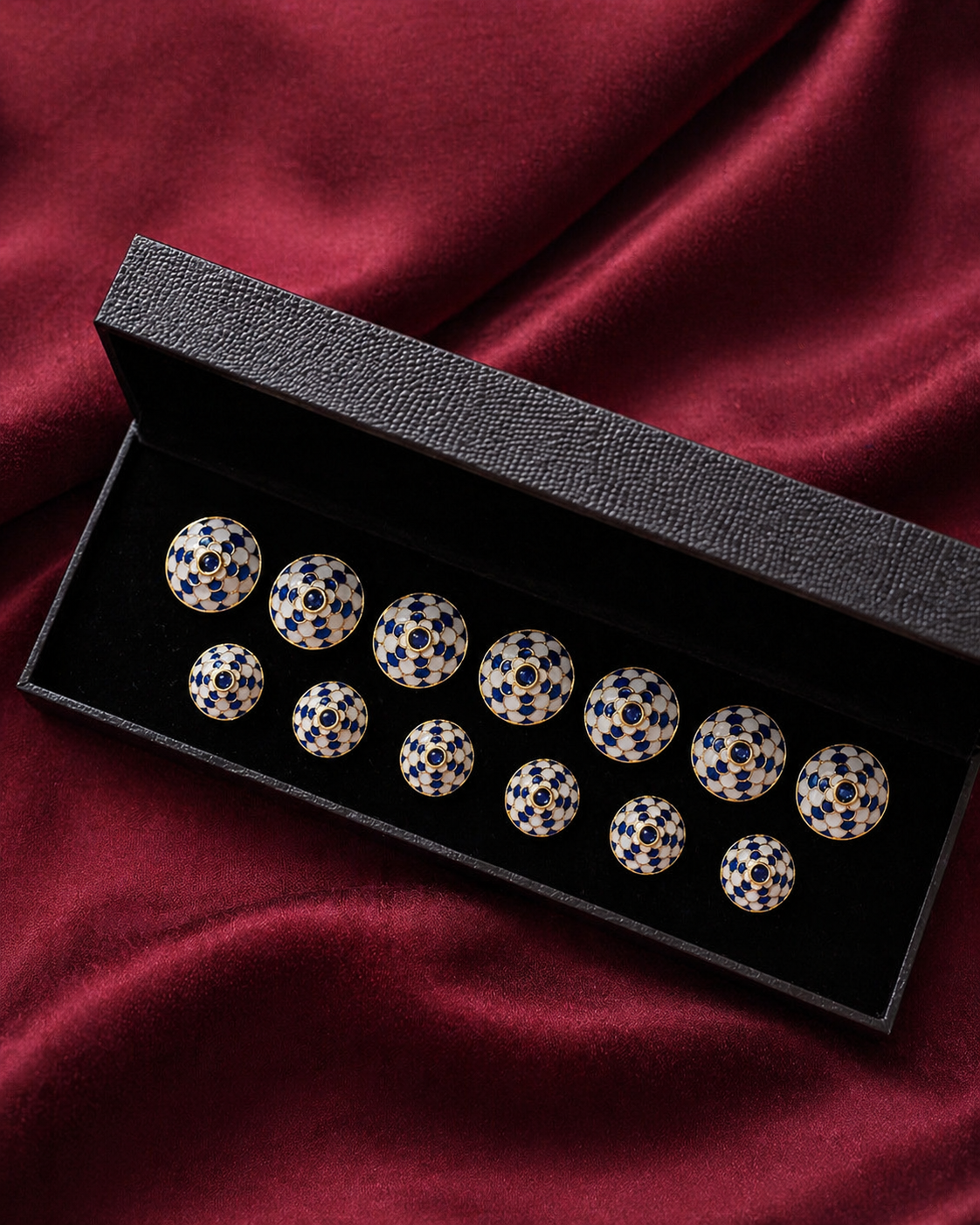 Royal Marwar Meenakari Scalloped Button Set