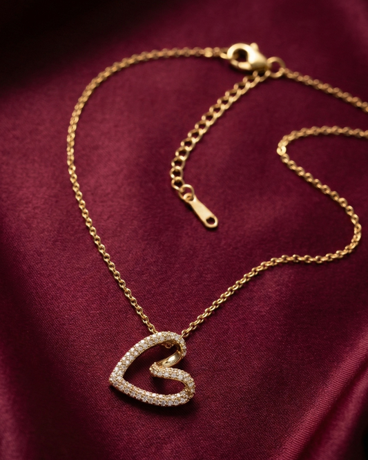Maestra Amara reversible 18k gold-plated heart necklace, two-sided flipping heart jewelry, waterproof and anti-tarnish.