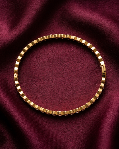 Maestra Eternity Mosaic 18k gold-plated diamond bangle, high-fashion waterproof stackable jewelry.