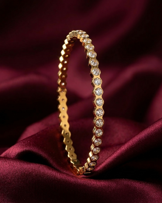 Maestra Eternity Mosaic 18k gold-plated diamond bangle, high-fashion waterproof stackable jewelry.