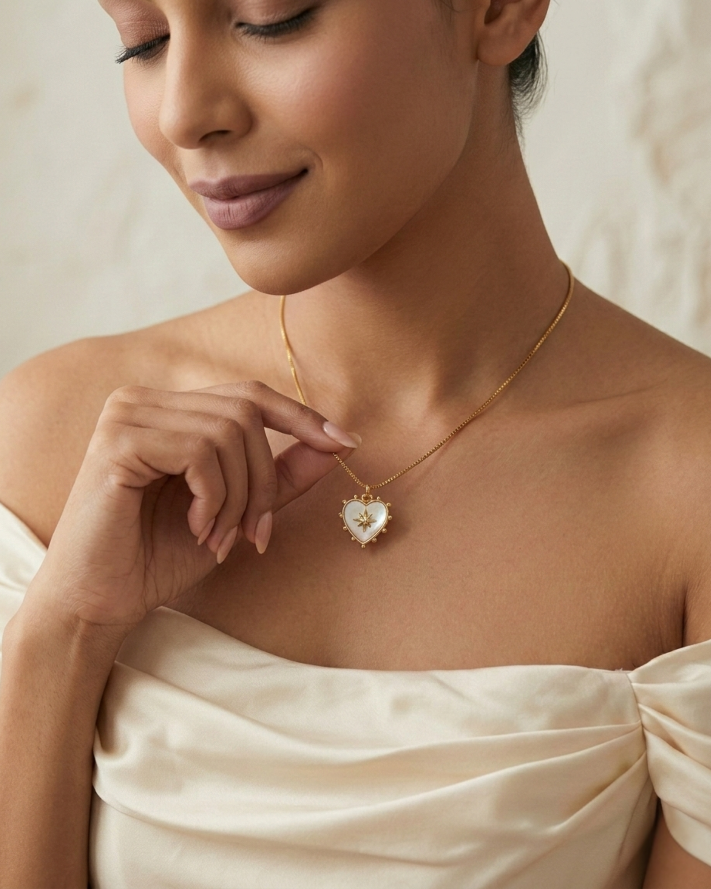 Maestra Rhea 18k gold-plated heart pendant necklace, romantic anniversary gift jewelry, waterproof and tarnish-resistant.