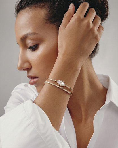 Maestra Irida 18k gold-plated evil eye cuff bracelet, modern protection jewelry, waterproof and anti-tarnish.