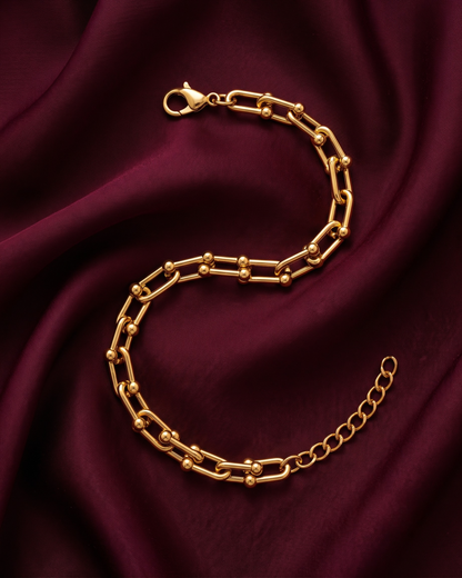VARA Interlock Link Bracelet