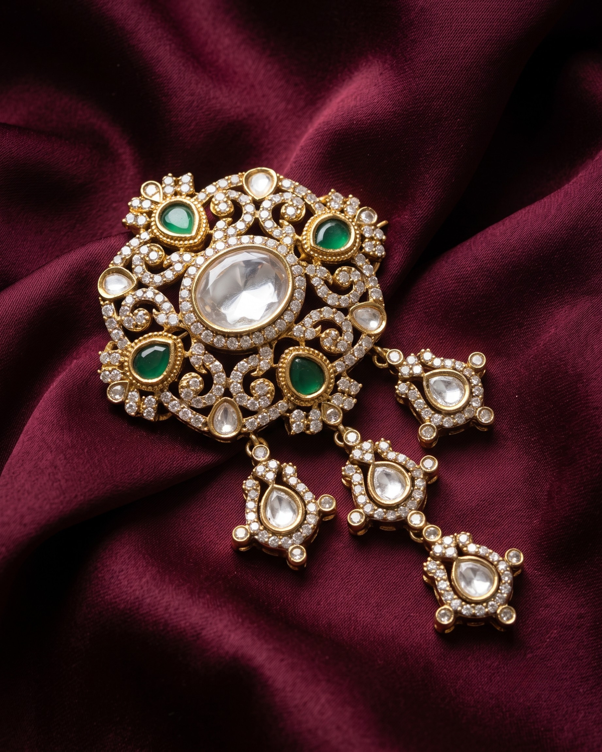 Royal Nizam Polki Brass Brooch - Green