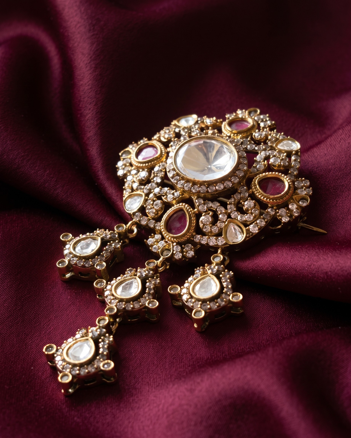 Royal Nizam Polki Brass Brooch - Maroon