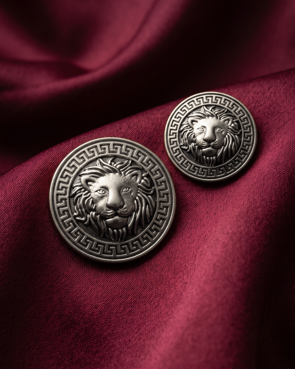 Lion Metal Button Set - Antique Grey