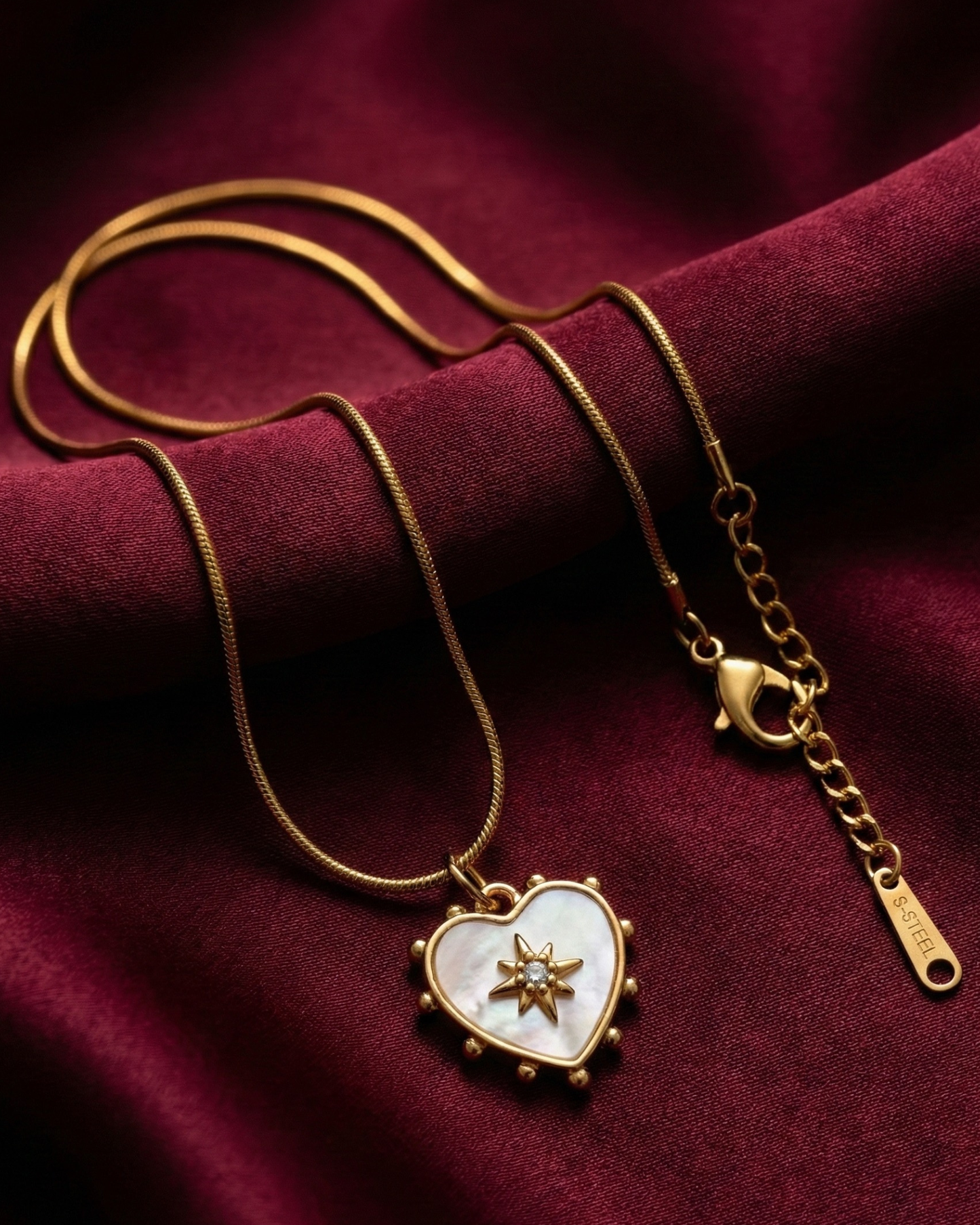 Maestra Rhea 18k gold-plated heart pendant necklace, romantic anniversary gift jewelry, waterproof and tarnish-resistant.