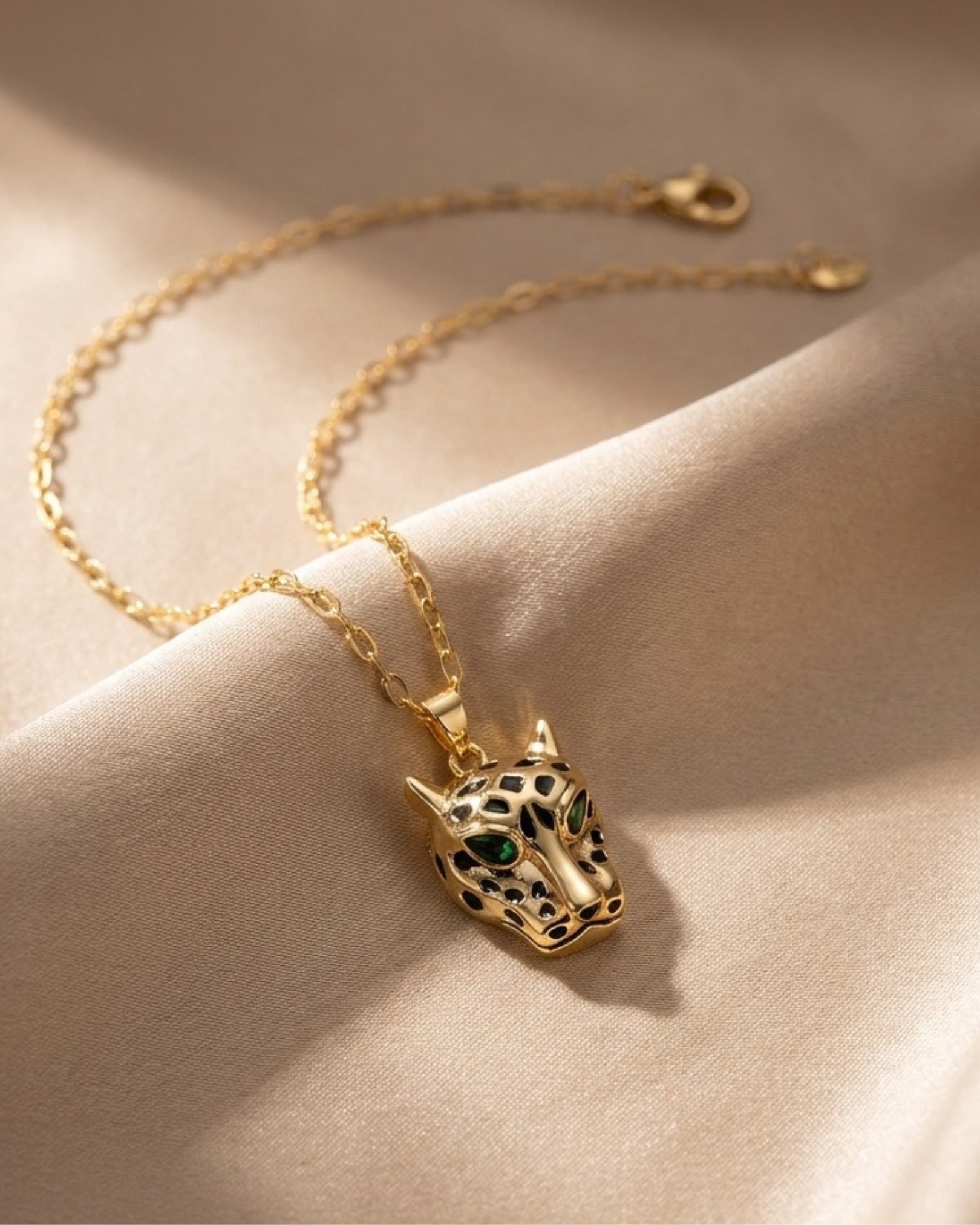 Maestra Panthera 18k gold-plated panther link necklace for women, bold animal-inspired luxury jewelry, waterproof.